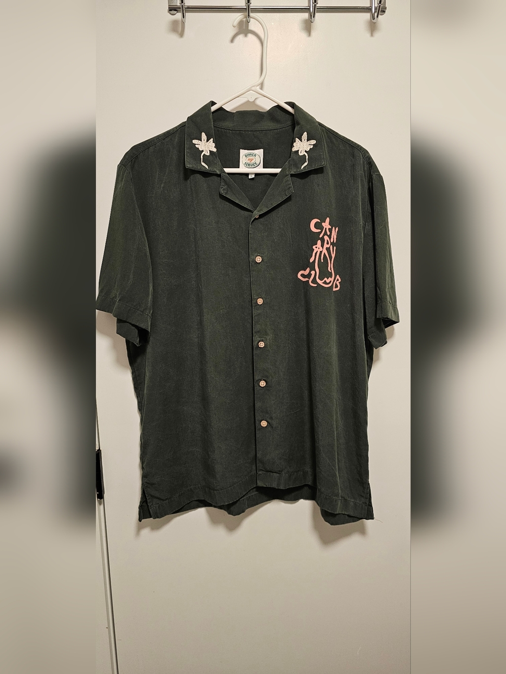 Dinner Service NY "Canary Club" Size L Short-Sleeve Button Shirt